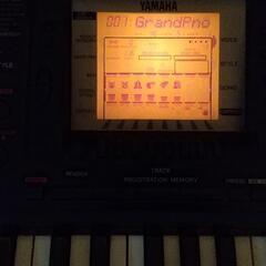 ヤマハ 電子キーボード PSR-330の画像