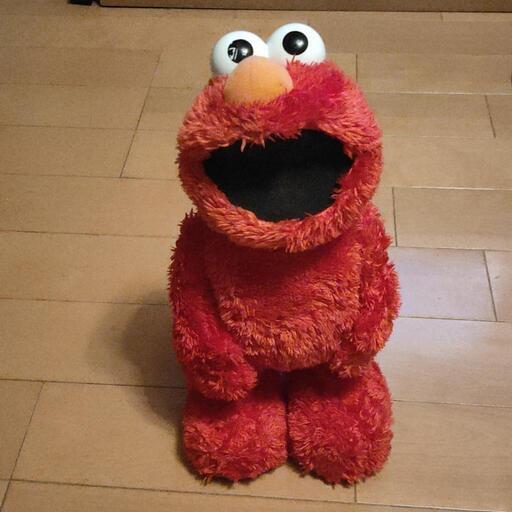 くすぐりエルモ（動く笑い袋）