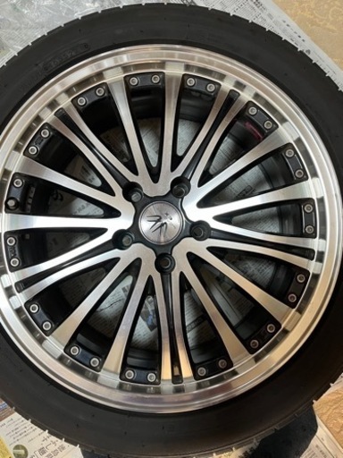 値下げしました夏
タイヤ　ホイール付4本➕１本