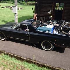 値下げ　アメリカンレーシング　１５インチ　ホワイトリボンタイヤ　アメ車　シボレー

の画像