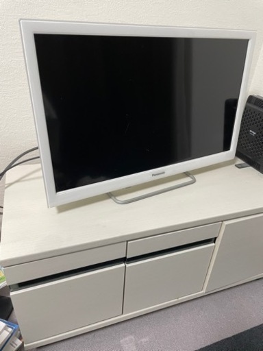 テレビ(Panasonic)、テレビ台(レコーダー付)