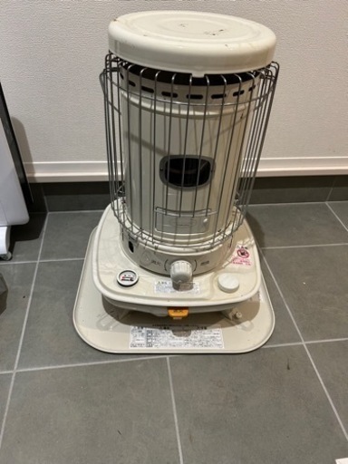 2022年制コロナ石油ストーブ ポリタンク 電動ポンプ付き