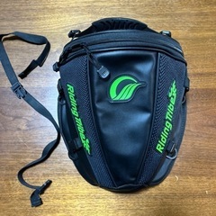 バイク用　カウル型　シートバック