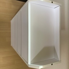 カウンター下収納の画像