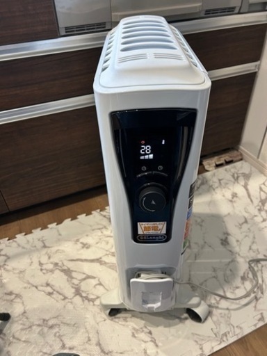 デロンギ　オイルヒーター美品