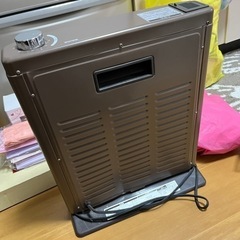 【さおり様2/17(土)15時】電気ストーブの画像