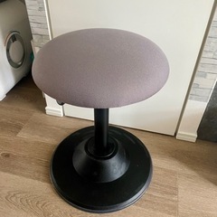 バランスチェア 姿勢矯正 の画像