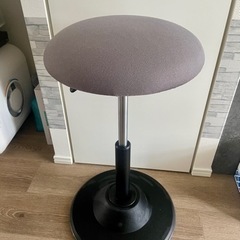 バランスチェア 姿勢矯正 の画像