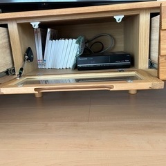 テレビ台150㎝丸足タイプ　リビングの画像