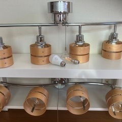 ★LEDｼｰﾘﾝｸﾞﾗｲﾄ4灯「美品」 残り1基！の画像