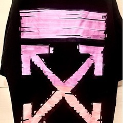 off-white tシャツの画像