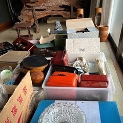 古い物から最近のものまでの画像