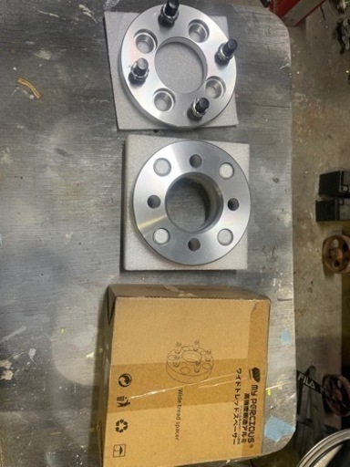 100→114.3変換ホイールスペーサー4穴