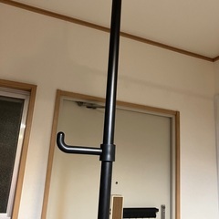 突っ張り棒　カーテンポールの画像