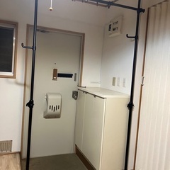 突っ張り棒　カーテンポールの画像