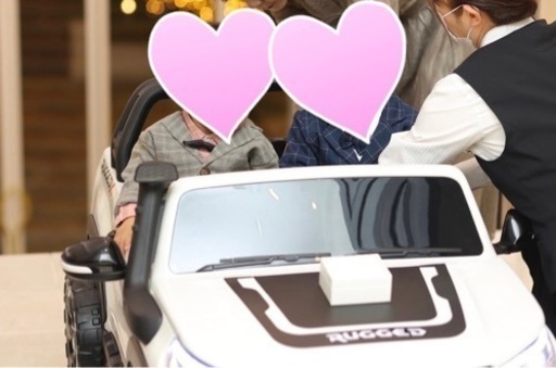 電動乗用ラジコンカー【TOYOTA HILUX オーストラリアモデル RUGGED X】 