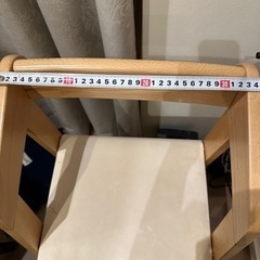 高さが変えられる、ベビーチェアです。の画像
