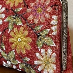 高級ビーズハンドバッグ レトロバッグ 和装バッグ 本金刺繍糸 正絹 銀粉加工ビーズ刺繍 花柄模様 ( 15 x 20 cm )の画像