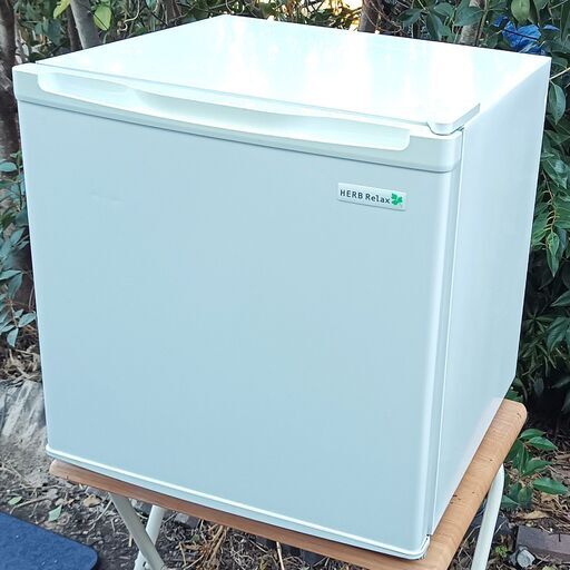 ★お届け可！★ ヤマダ 45L 冷蔵庫『HERB Rilax』 YRZ-C05B1 2018年製
