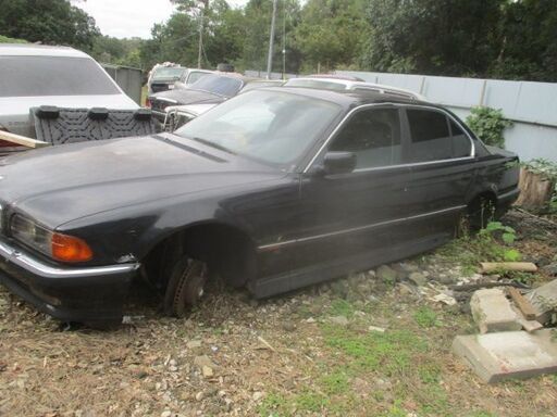 BMW-740i-純正エヤロセツト販売-フロント—サイドーリヤー