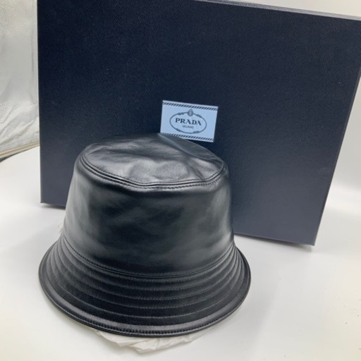 売り切れました。PRADA プラダ　レザー　バケットハット　袋　オールレザー