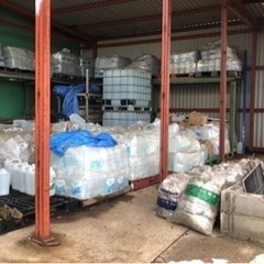 【引き取り限定】アドブルー　AdBlue 尿素水 尿素SCRシステム専用尿素水溶液 ディーゼル トラック 排気 中和剤 200kg 200L 10×20本セットの画像