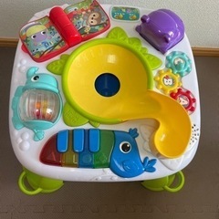 ベビーオモチャ　音あり　ボール1個