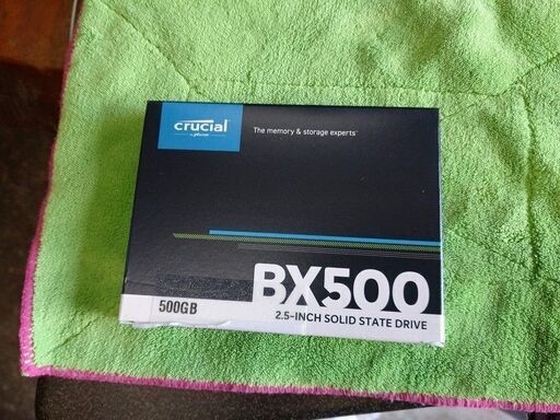 新品未開封　2.5インチ SSD 500GB Crucial