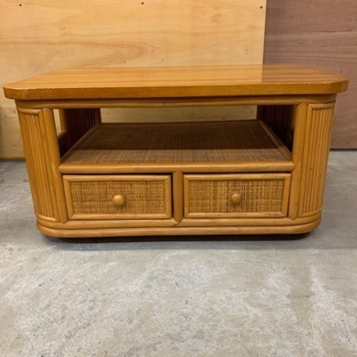 ラタン　テーブル　センターテーブル　籐家具　天板木製　キャスター付き　引き出し2個付き　両側引き出し　サイドテーブル　中古