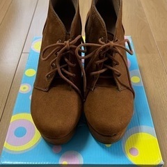 ほぼ新品！レディースシューズ　SODA shoes  サイズ25cm ブーツの画像