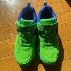 キャンセル待ち　新品スニーカー　23センチ　男の子の画像