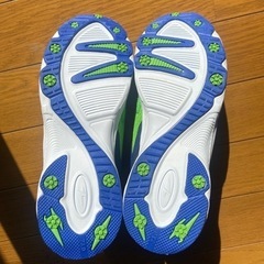 キャンセル待ち　新品スニーカー　23センチ　男の子の画像
