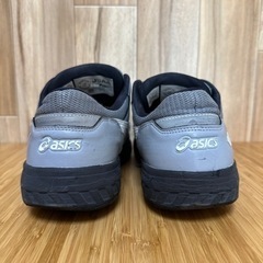 asics安全靴28cmの画像