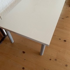 テーブル　机　ホワイト　ニトリ　ホワイト　インテリア　家具の画像