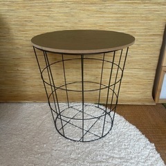 ダイソー ワイヤーテーブル