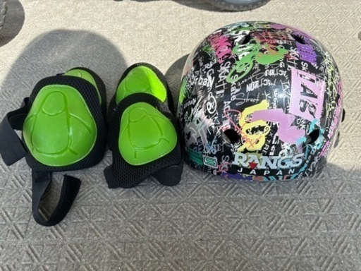 【お取引中】　　ストライダースポーツ　緑　防具付き