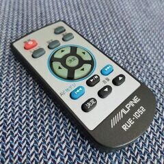 新品未使用　アルパイン　ALPINE　モニターのリモコン