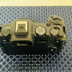 【ほぼ新品】Canon EOS R8（SDカード付）の画像