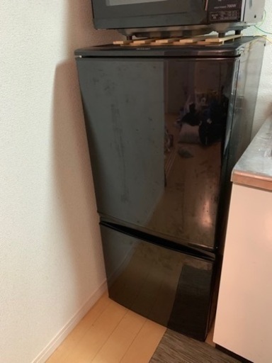冷蔵庫　SHARP 2/16まで　玄関から一緒に運んでいただけると嬉しいです！