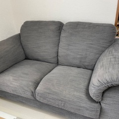 IKEA 2人掛けソファ
