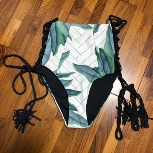 ALEXIA STAM2018s/sハイウェスト水着ボトムス未使用(リバーシブル)