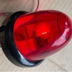 トラック　バスマーカーランプ　赤の画像