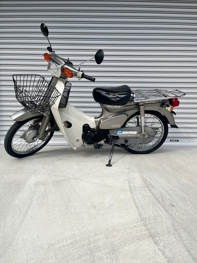 ホンダ　スーパーカブ５０カスタム　FI  レストアベース