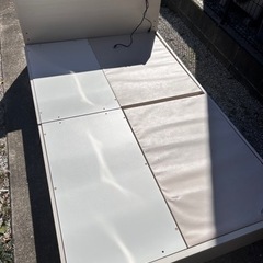 ニトリ　シングルベッドフレーム　引き出し　ライト　2口コンセント付き