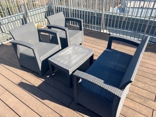 ラタン調　ガーデンテーブル&ソファ（チェア）セット　座布団4個付き