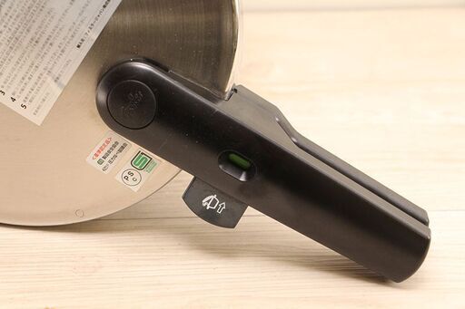 Fissler フィスラー 圧力鍋 調理器具 ステンレス 家庭用圧力鍋 6L (E2470wY)