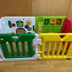 ベビーサークル（はらぺこあおむし）　美品