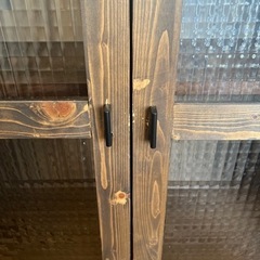 キッチンキャビネット　ダークブラウン　の画像