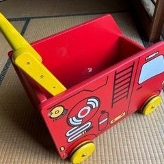 消防車  手押し車  収納ボックスの画像
