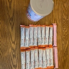 【値下】フォローアップミルク　つよいこ　大缶